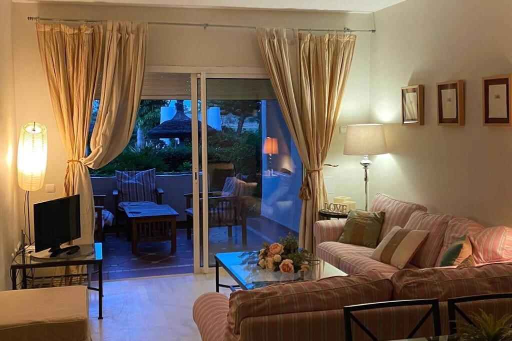 Apartamento En Playa Del Infante 罗塔 外观 照片