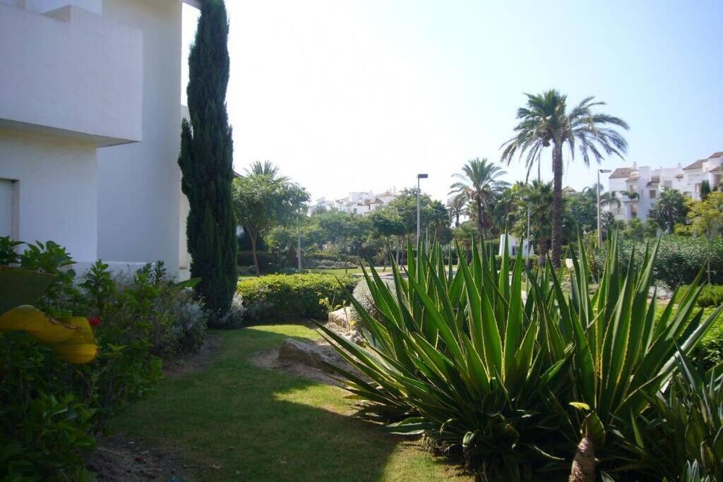 Apartamento En Playa Del Infante 罗塔 外观 照片