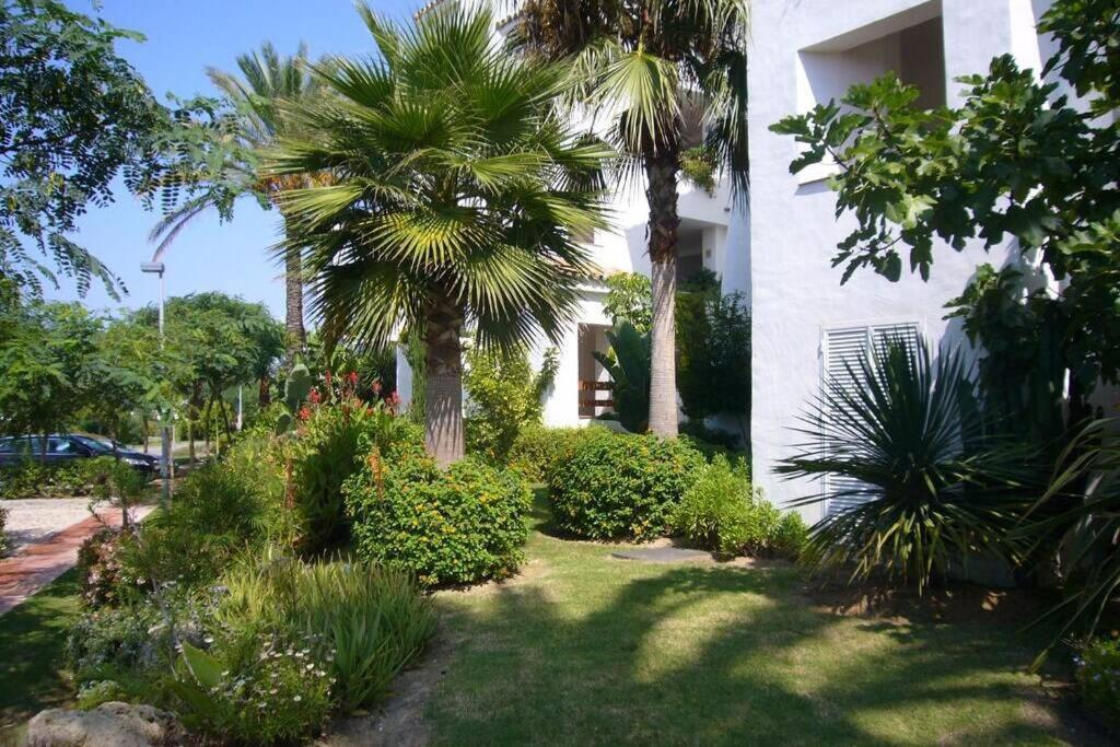 Apartamento En Playa Del Infante 罗塔 外观 照片