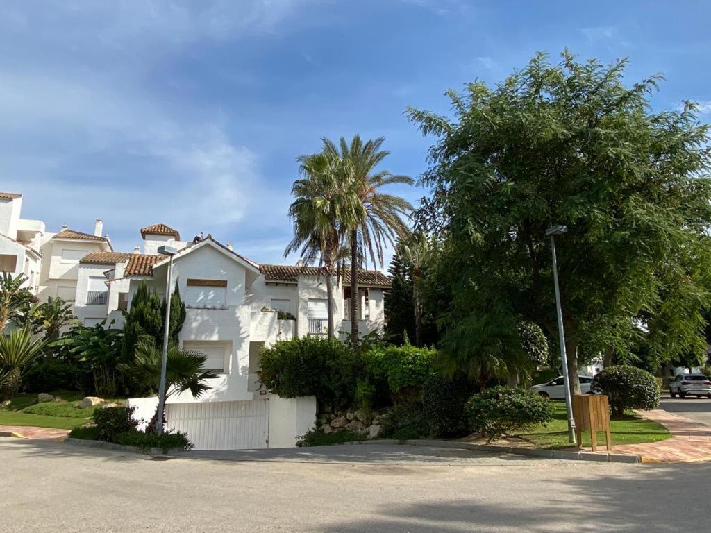 Apartamento En Playa Del Infante 罗塔 外观 照片